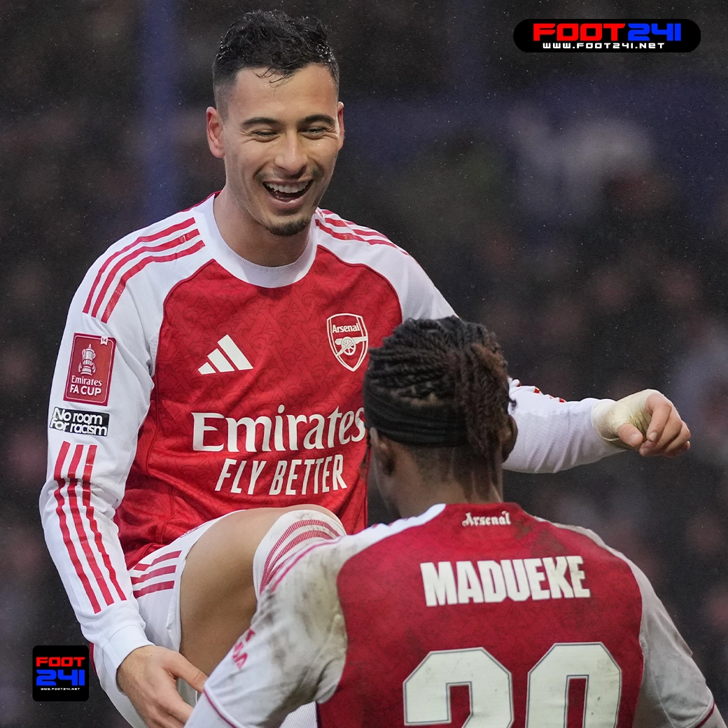 “บุคลิกใหญ่” มาร์ติเนลลี่ จาก ‘ไอ้บ้า’ สู่ฮีโร่แฮตทริก